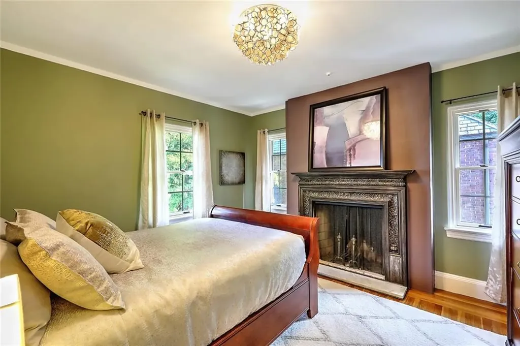 612 Elmgrove Avenue Providence RI 02906