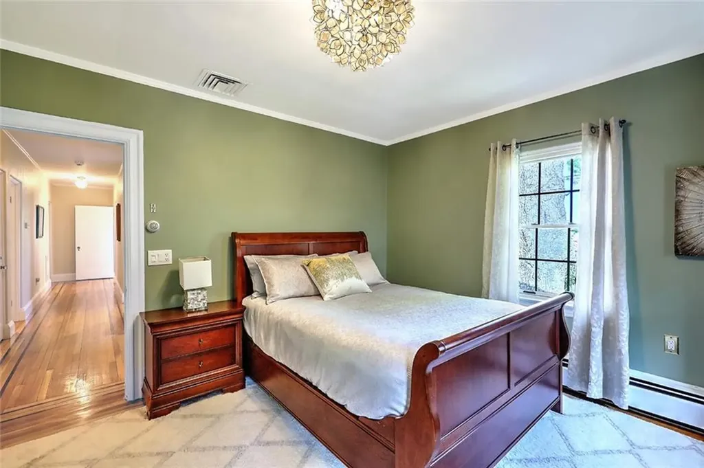 612 Elmgrove Avenue Providence RI 02906