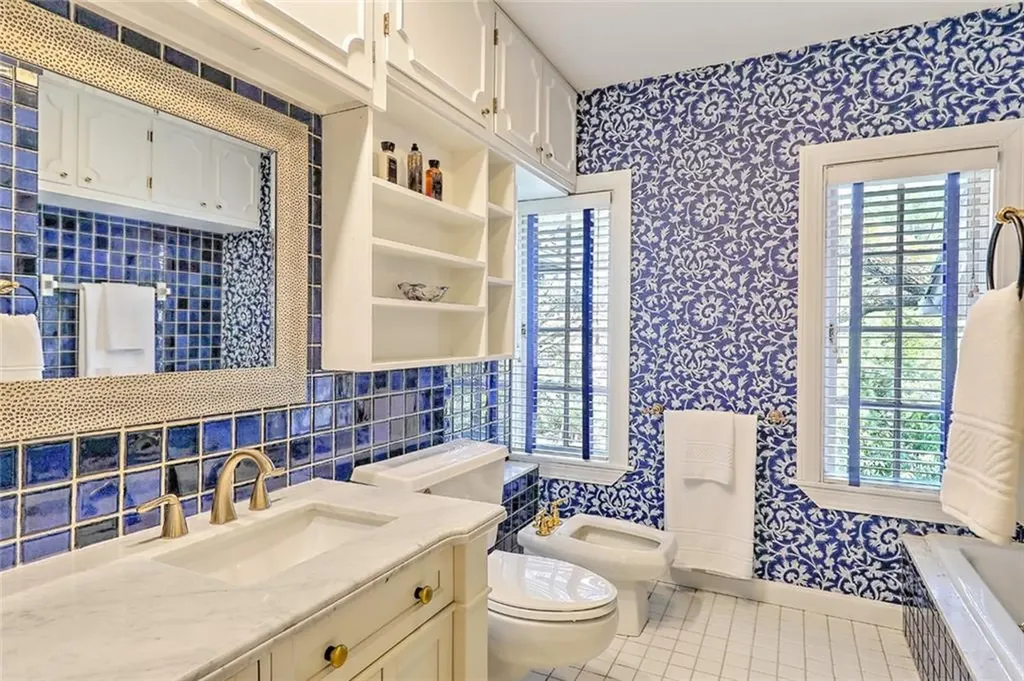 612 Elmgrove Avenue Providence RI 02906