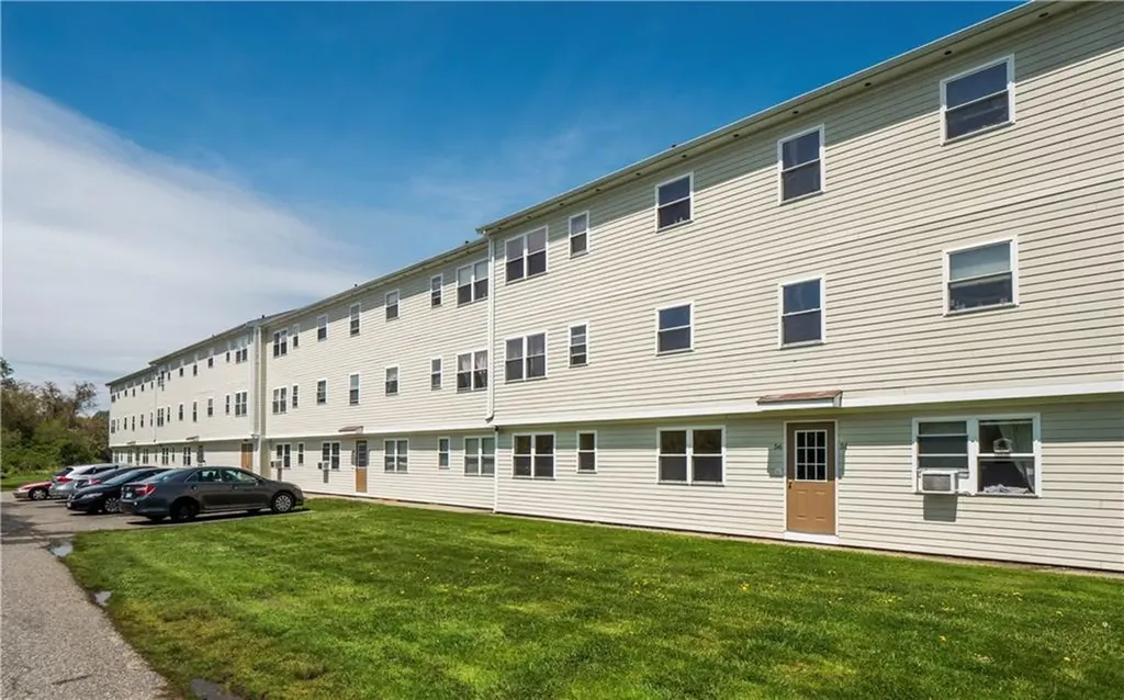 56 Perrault Street Portsmouth RI 02871