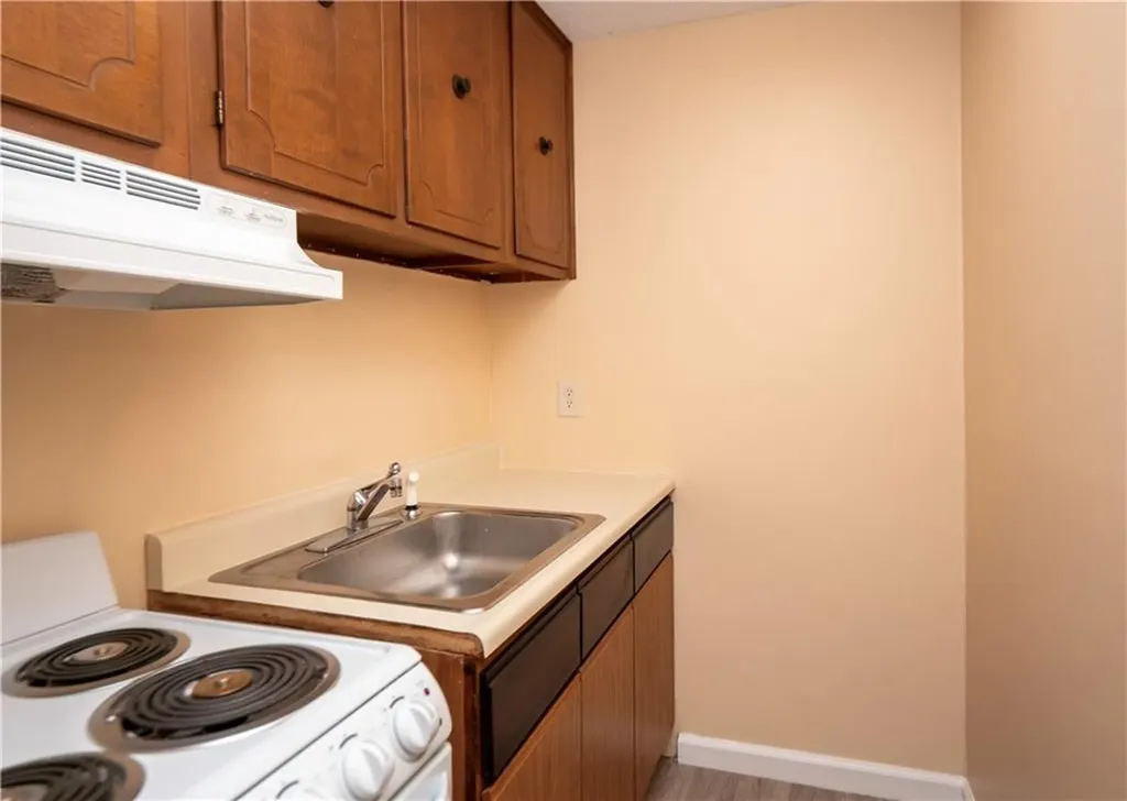 56 Perrault Street Portsmouth RI 02871