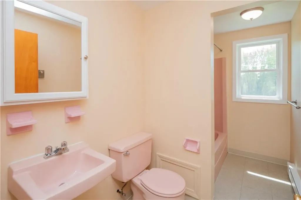 56 Perrault Street Portsmouth RI 02871