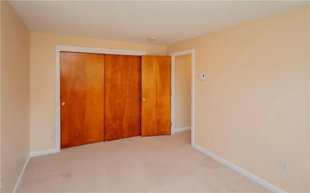 56 Perrault Street Portsmouth RI 02871