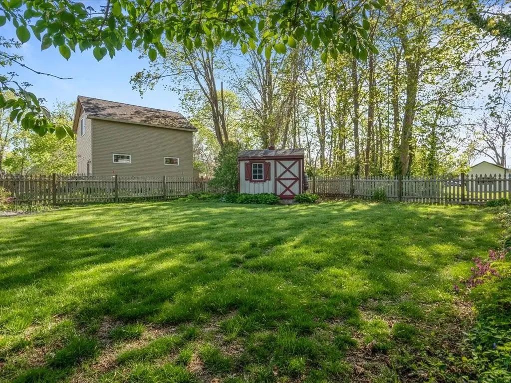 24 Clinton Avenue Jamestown RI 02835