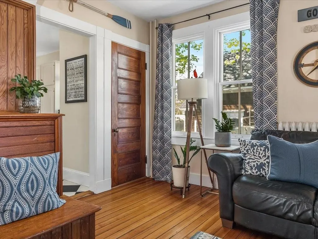 24 Clinton Avenue Jamestown RI 02835
