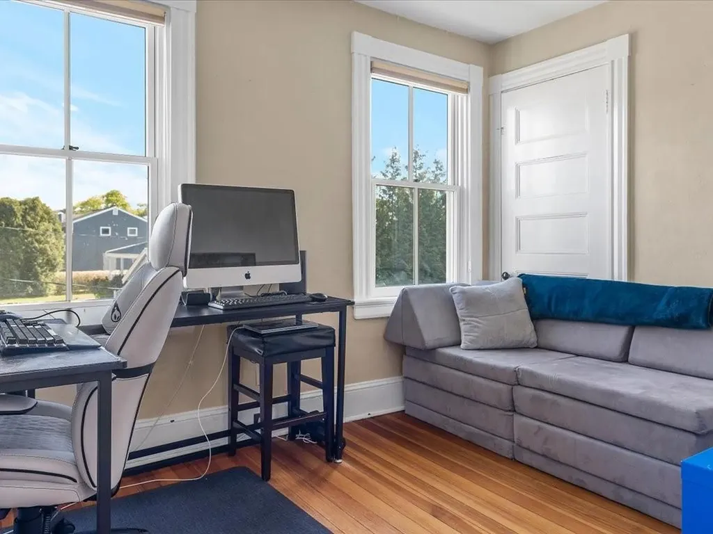 24 Clinton Avenue Jamestown RI 02835