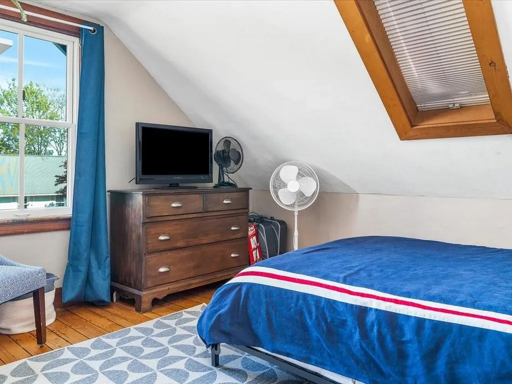 24 Clinton Avenue Jamestown RI 02835