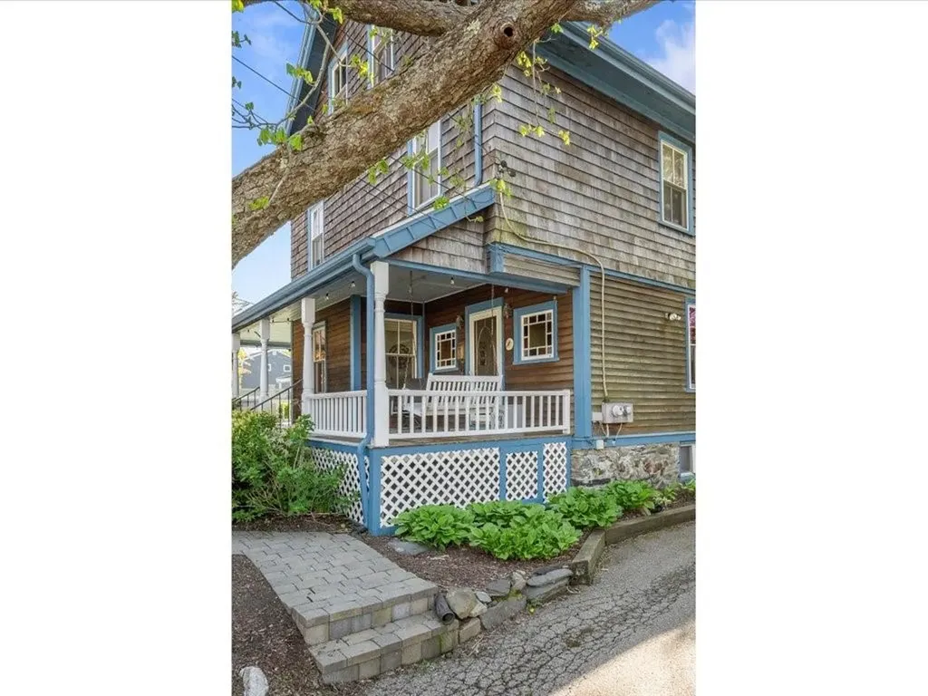 24 Clinton Avenue Jamestown RI 02835