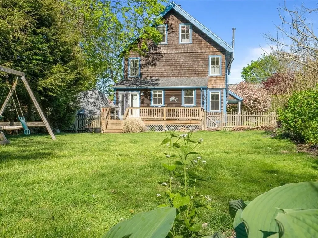 24 Clinton Avenue Jamestown RI 02835