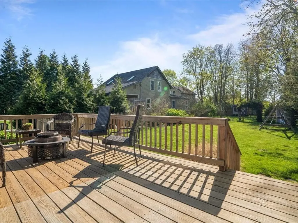 24 Clinton Avenue Jamestown RI 02835