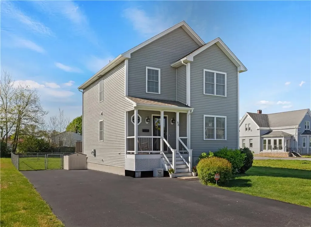 68 Beacon Street Middletown RI 02842