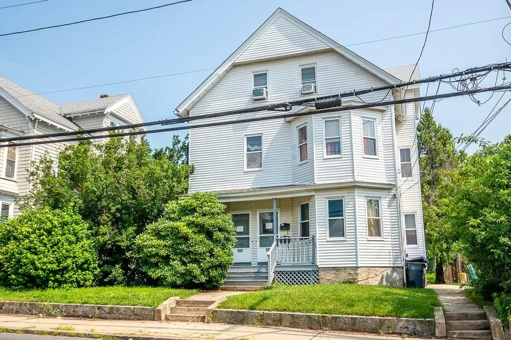 903 Branch Avenue Providence RI 02904