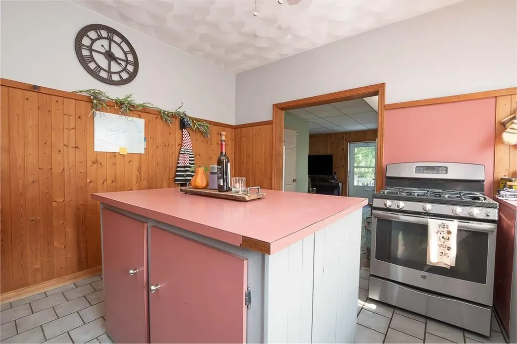 903 Branch Avenue Providence RI 02904