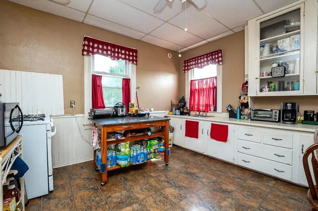 903 Branch Avenue Providence RI 02904