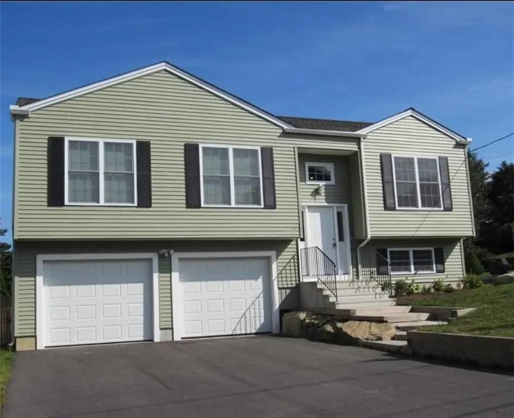 25 Top Street Westerly RI 02891