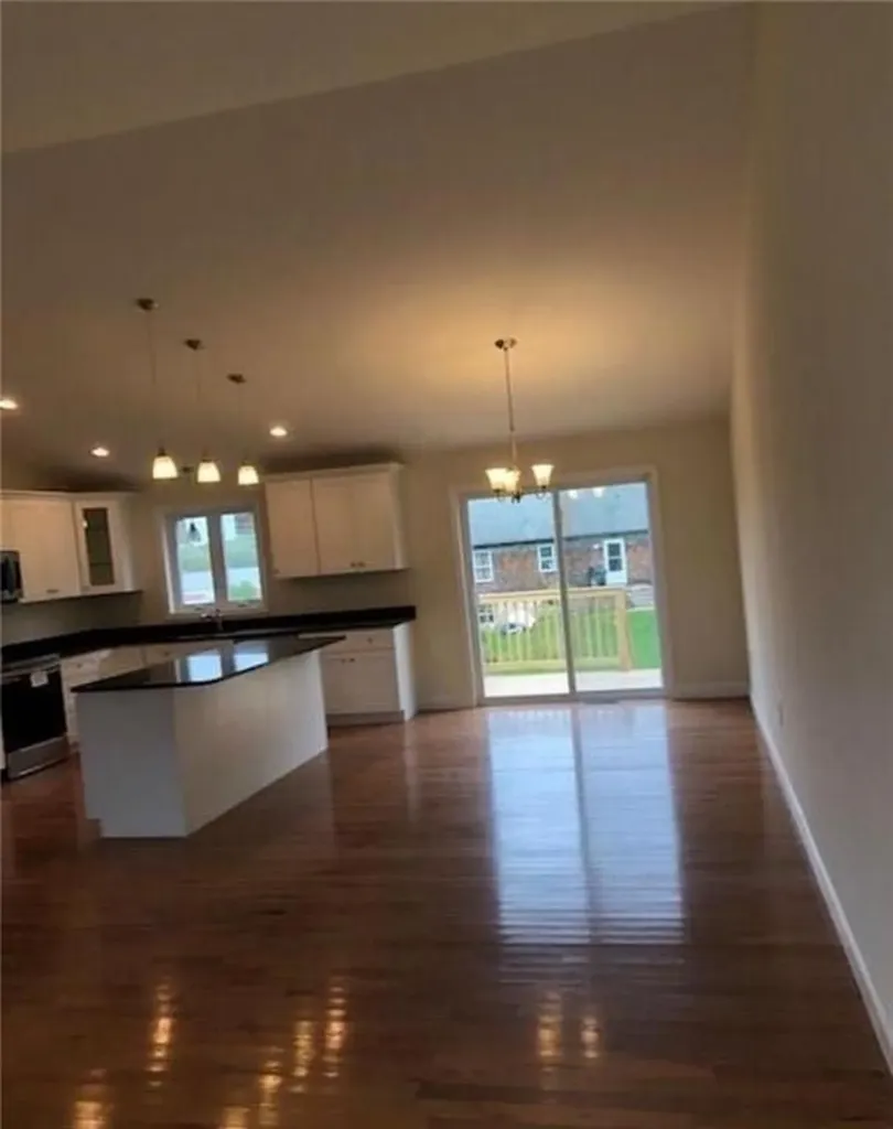 25 Top Street Westerly RI 02891