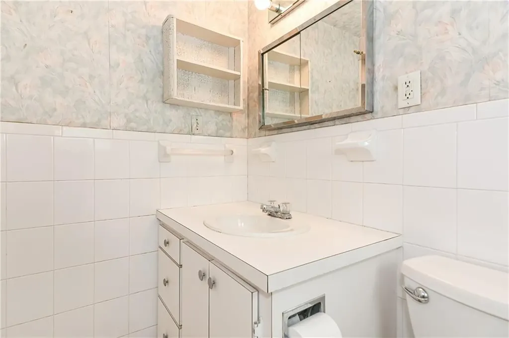 28 Cedar Street Johnston RI 02919