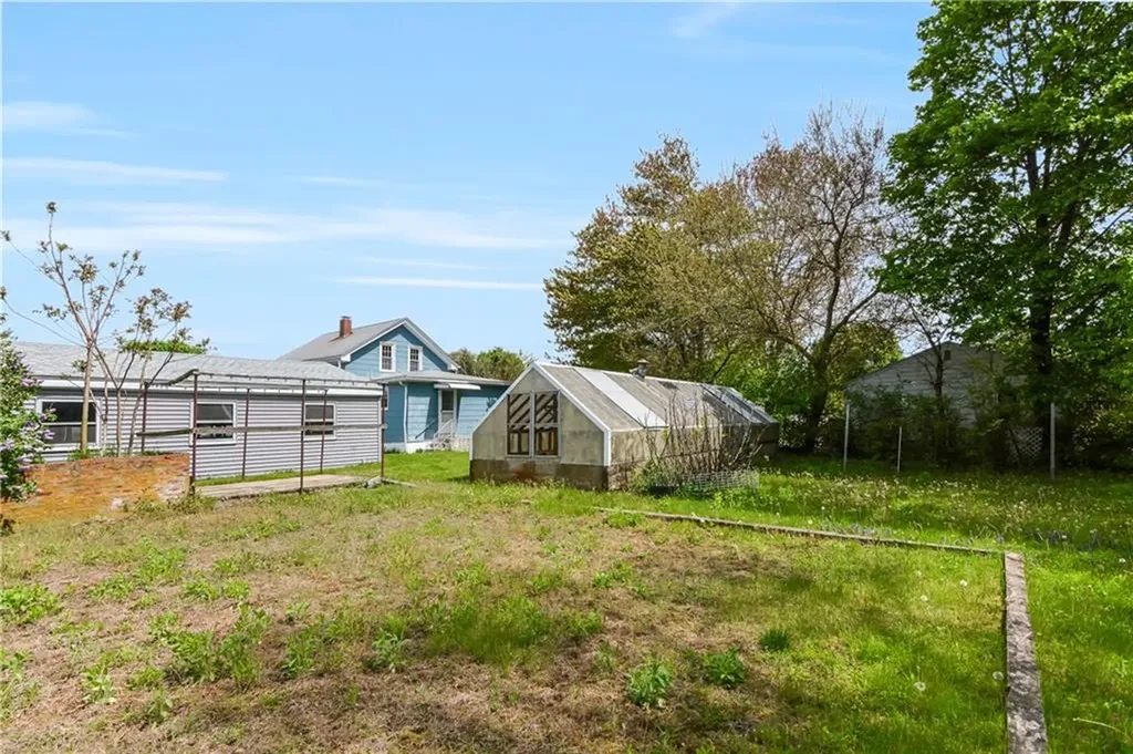 28 Cedar Street Johnston RI 02919
