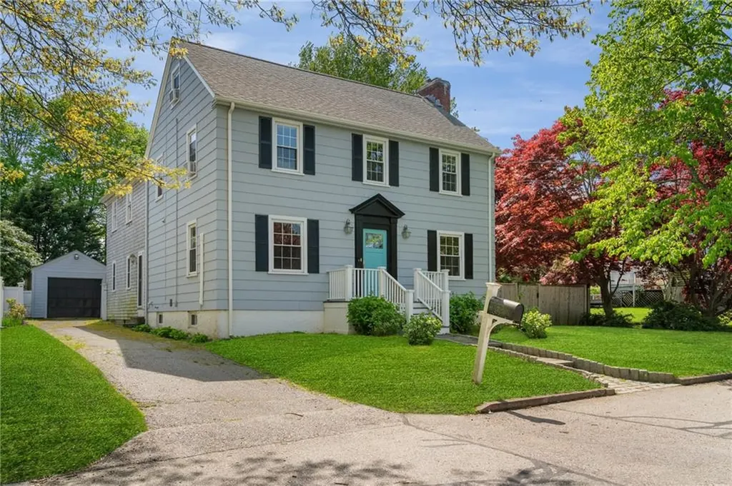 7 Florence Avenue Newport RI 02840