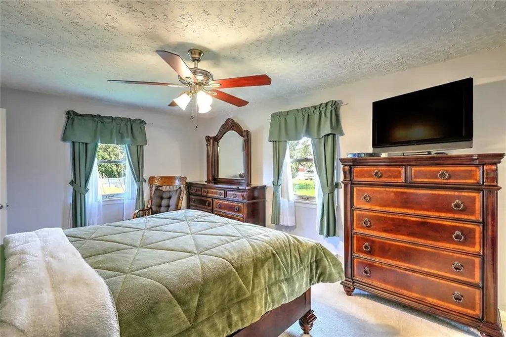 1160 Aquidneck Avenue Middletown RI 02842
