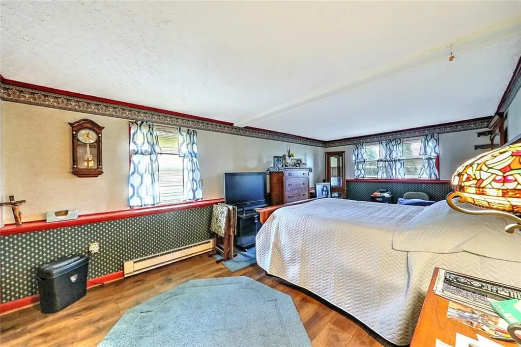 1160 Aquidneck Avenue Middletown RI 02842