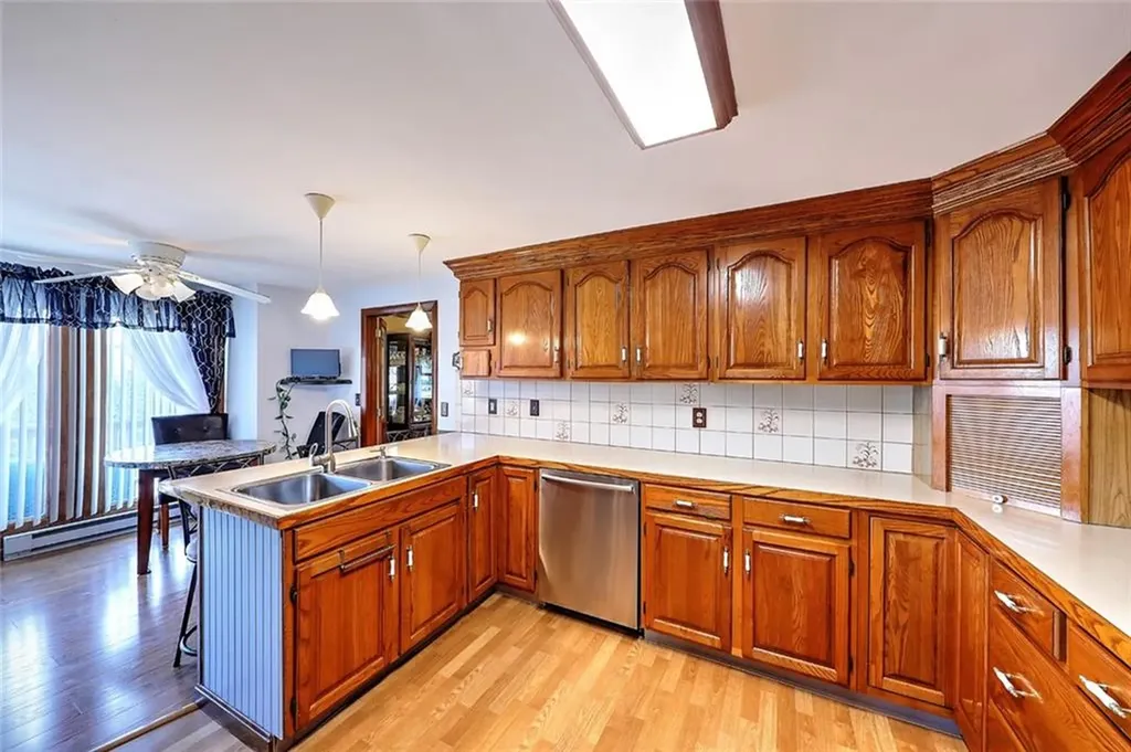1160 Aquidneck Avenue Middletown RI 02842