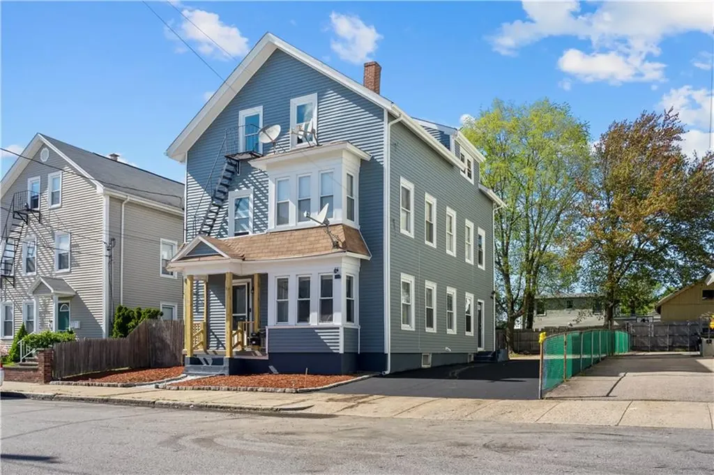 22 Gooding Street Pawtucket RI 02860