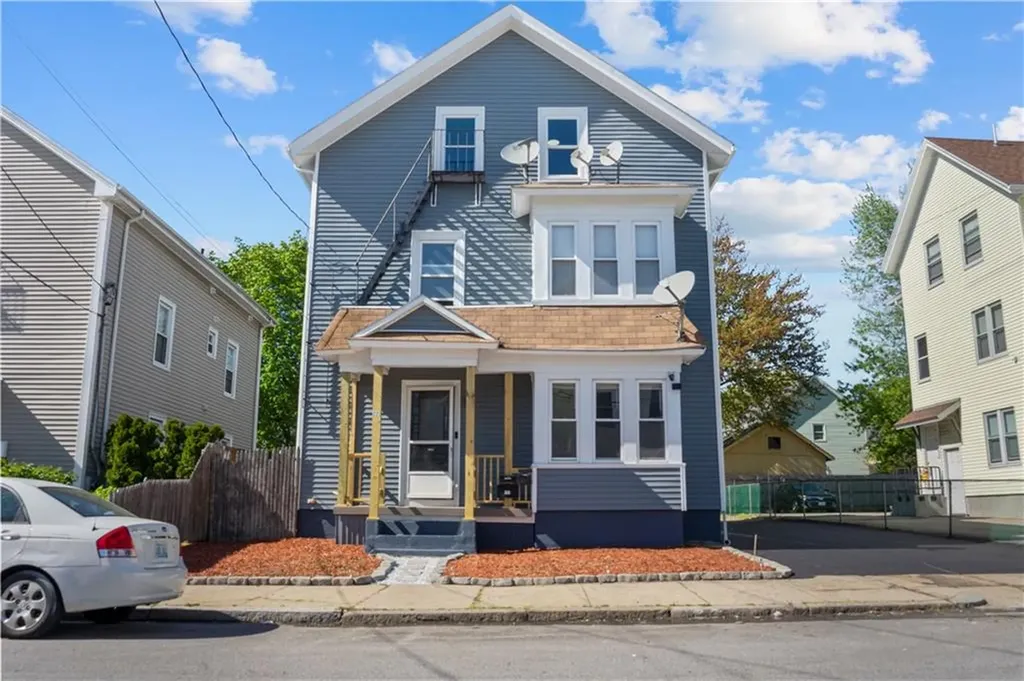 22 Gooding Street Pawtucket RI 02860