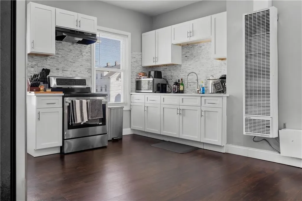 22 Gooding Street Pawtucket RI 02860