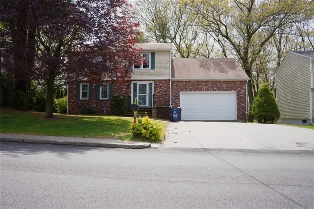 166 Lake Shore Drive Warwick RI 02889
