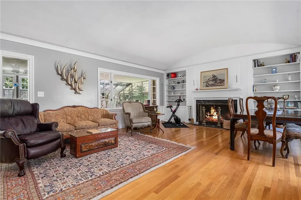 1400 Hope Street Bristol RI 02809
