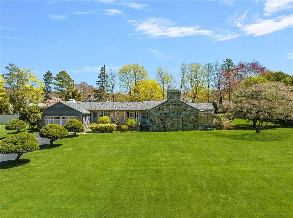 1400 Hope Street Bristol RI 02809