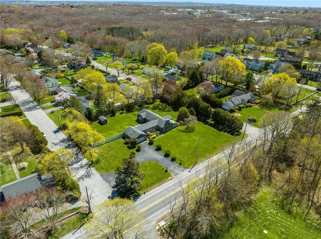 1400 Hope Street Bristol RI 02809