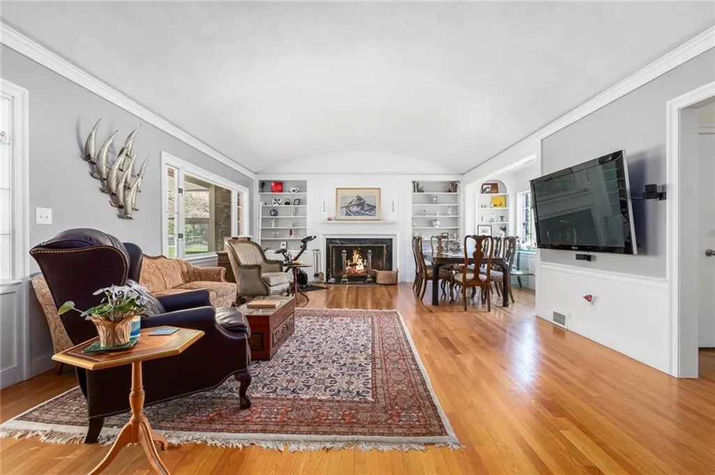 1400 Hope Street Bristol RI 02809