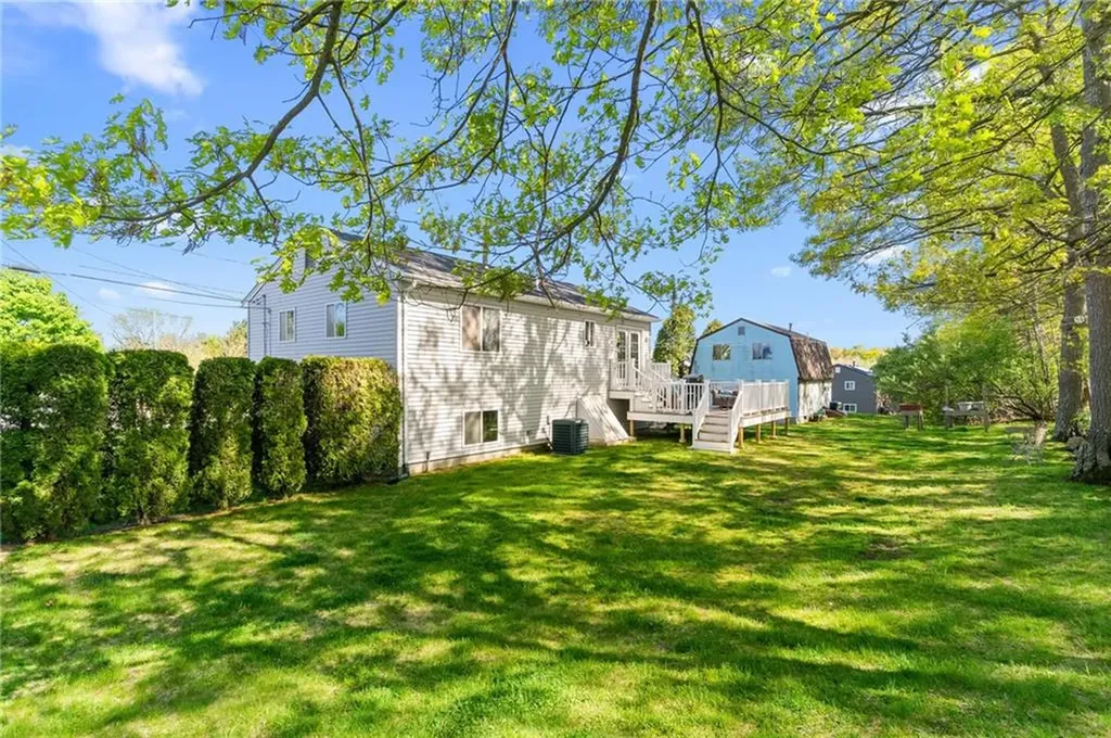 29 Medieval Way West Warwick RI 02893