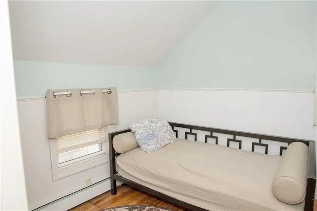 132 Uncas Street Warwick RI 02889