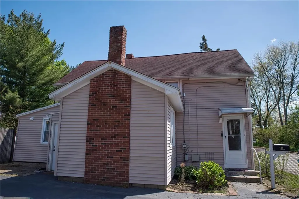 132 Uncas Street Warwick RI 02889