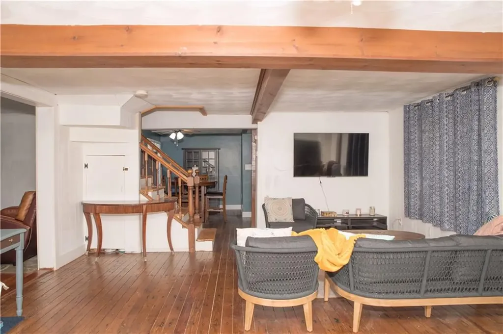 132 Uncas Street Warwick RI 02889