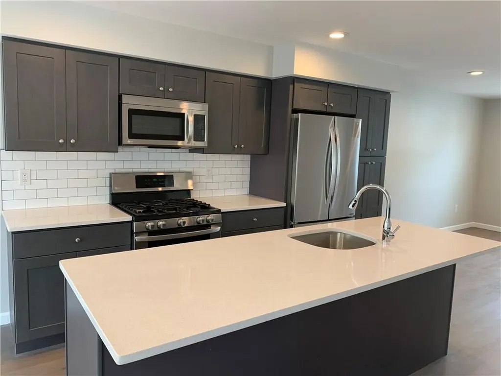 802 River Avenue Providence RI 02908