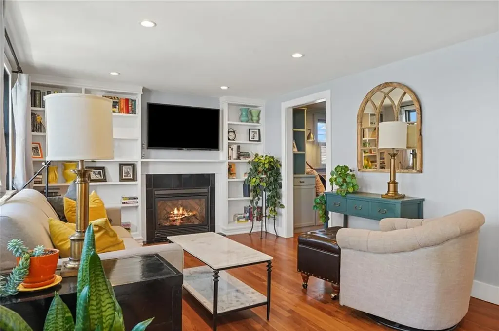75 Fountain Avenue Portsmouth RI 02871
