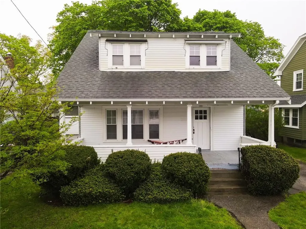 188 Gould Avenue Warwick RI 02888