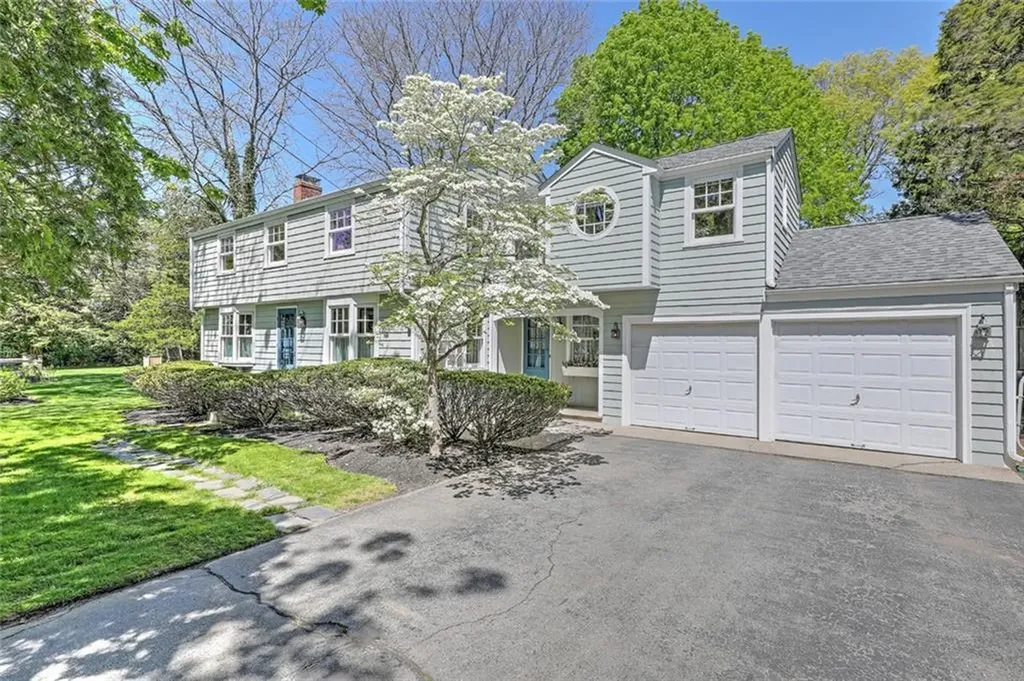 3 Conway Drive Barrington RI 02806