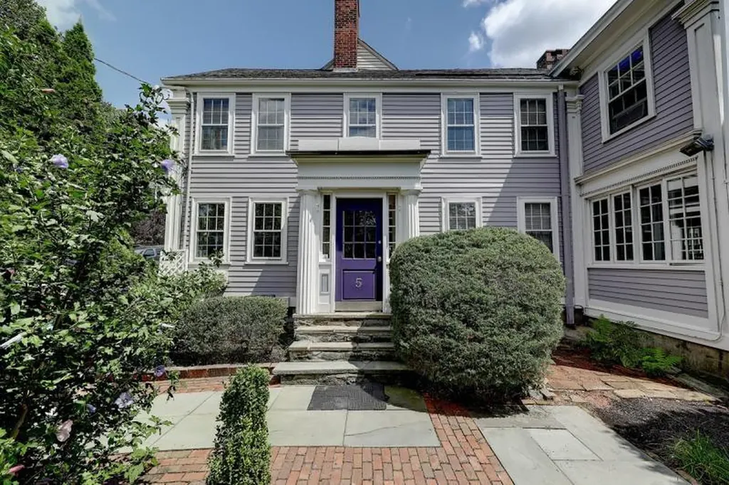 5 W Cushing Street Providence RI 02906