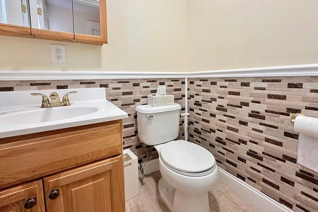47 Sargent Avenue Providence RI 02906