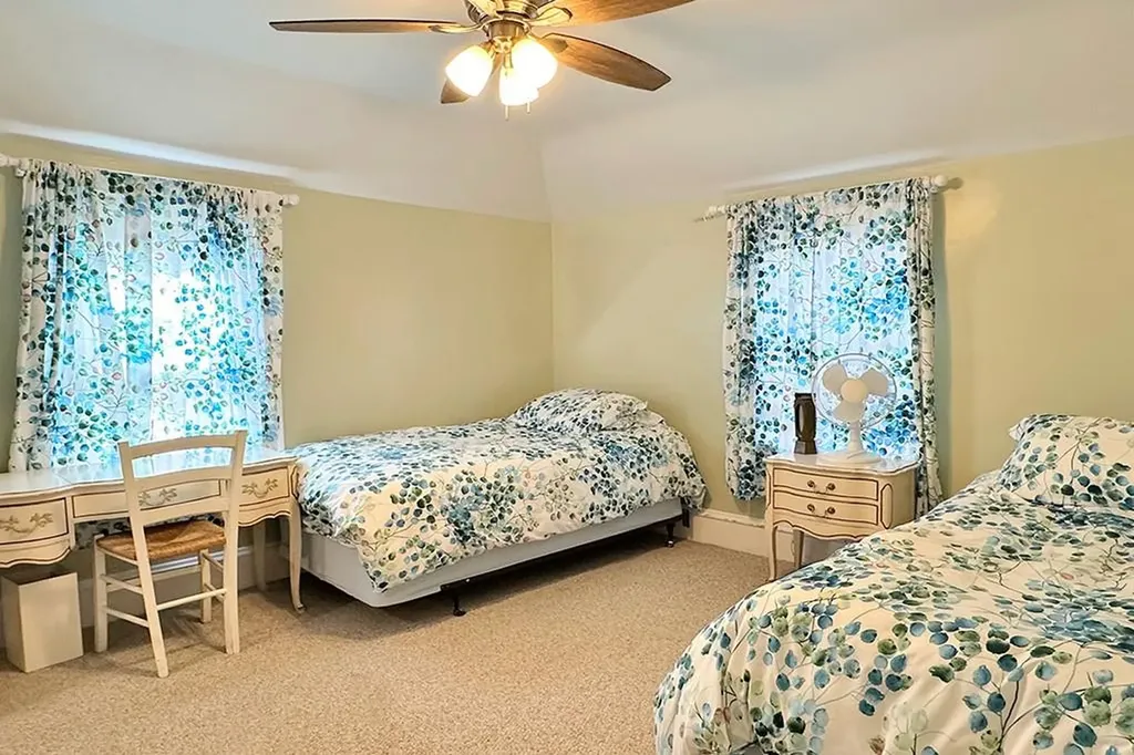 47 Sargent Avenue Providence RI 02906