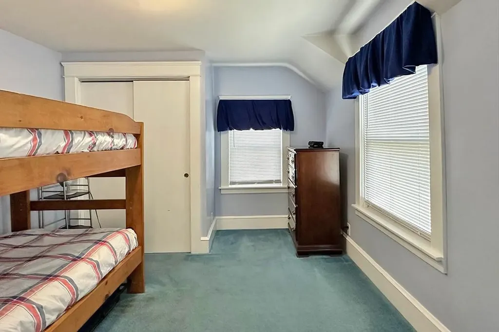 47 Sargent Avenue Providence RI 02906