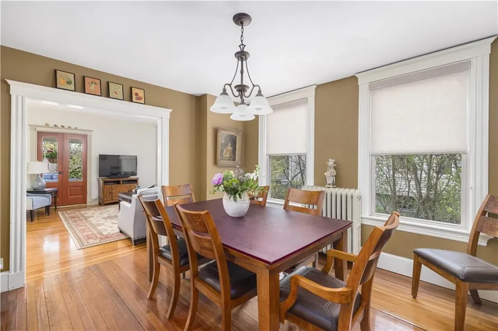 64 Bateman Avenue Newport RI 02840