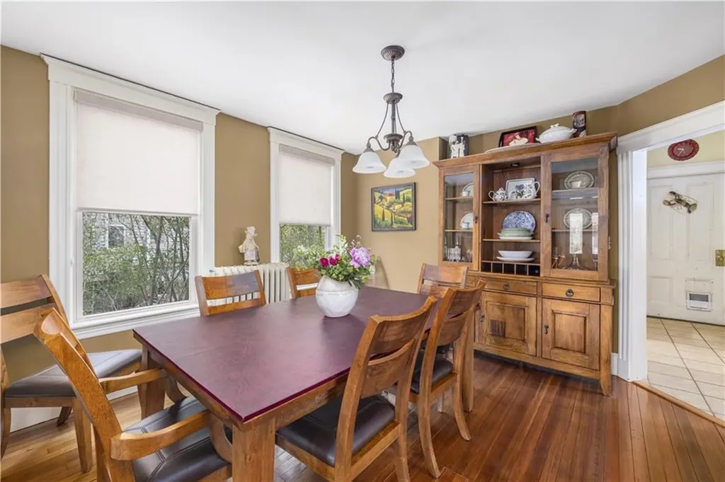 64 Bateman Avenue Newport RI 02840