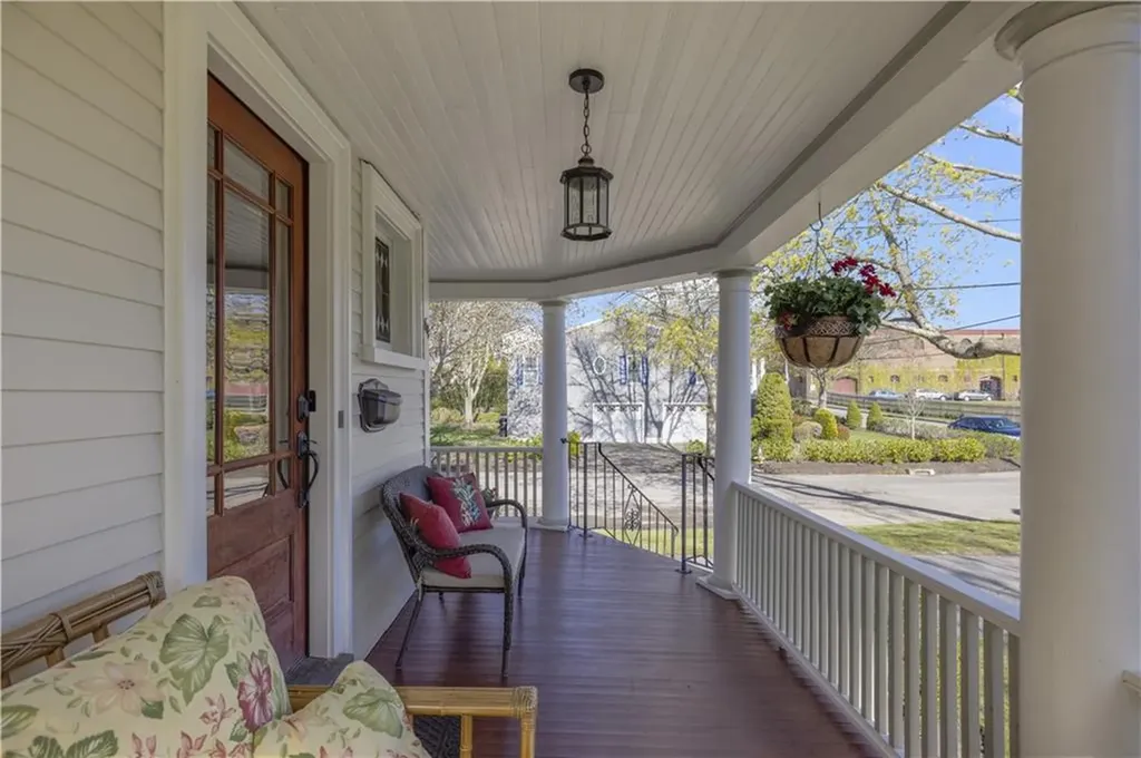 64 Bateman Avenue Newport RI 02840