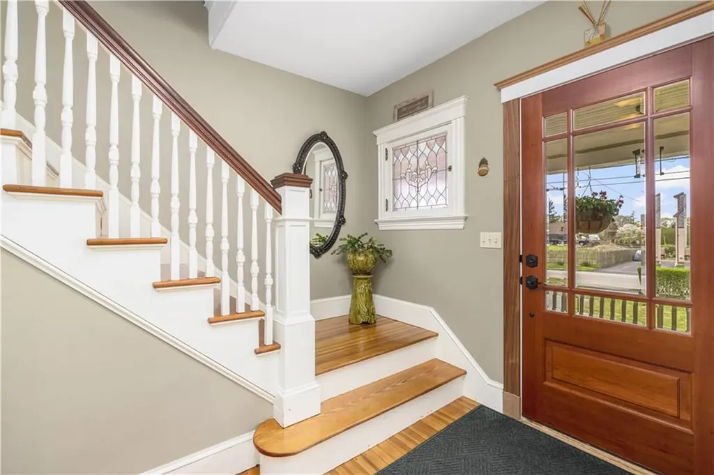 64 Bateman Avenue Newport RI 02840